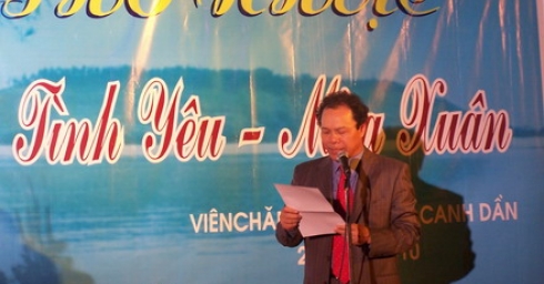 Đêm thơ nhạc Việt trên đất bạn Lào